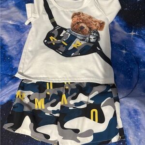 Boys White and Blue Camo Outfit size 4/5(110)